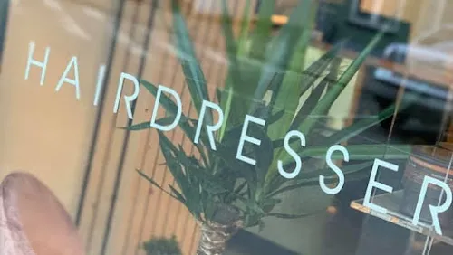 2 - Royal Barbershop