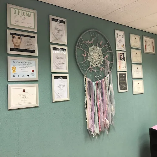 4 - Royal beauty palace