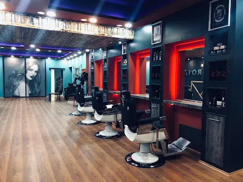 6 - Royal Haarstudio