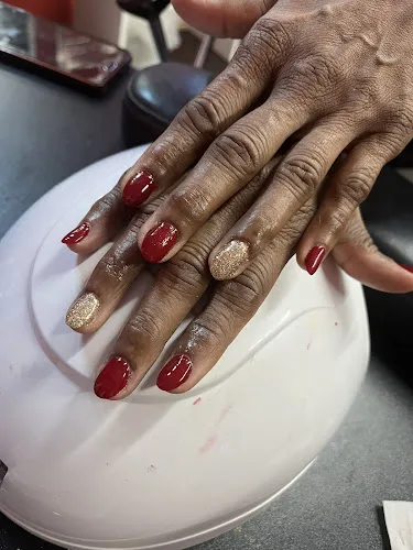 4 - Rs Beauty, Hair & Makeup (ladies only)