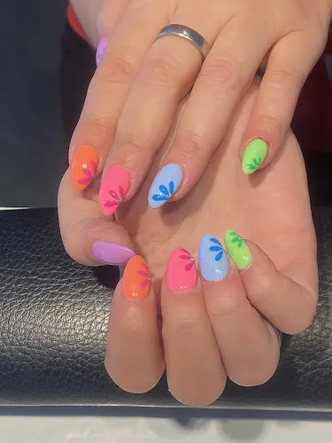 2 - Rubin Nails Nagelstudio