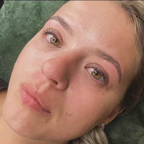 7 - Ruby Nails Hoyland