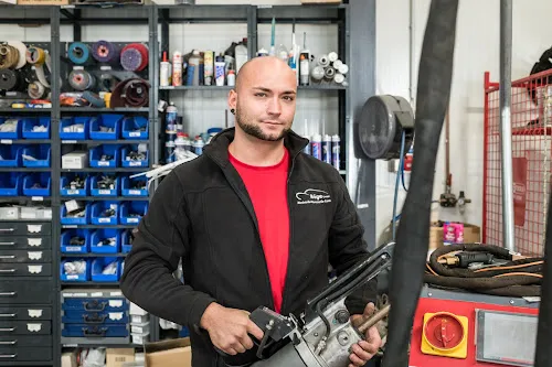 7 - S & F Kfz Automobile Service