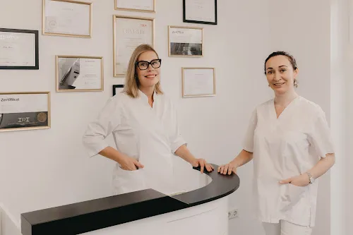 2 - Sabrina Thalhamer Sugaring/Make up Kosmetik/Wimpernbehandlungen/Brautstyling/Wimpernverlängerung oder Verdichtung