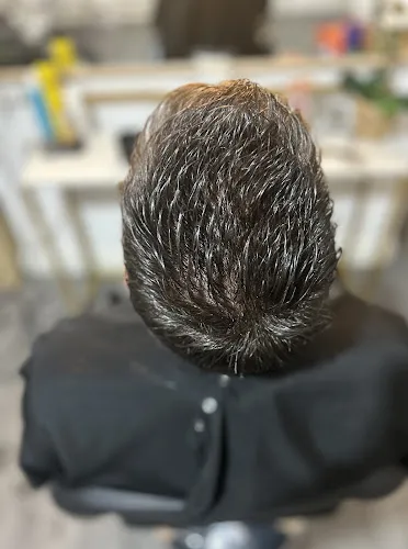 8 - Sahara 7 Hairdressing