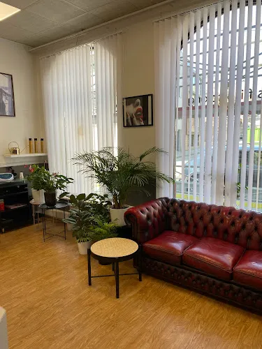 3 - Saks frisørsalong