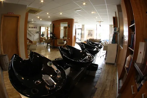 4 - Sakura Hair & Beauty