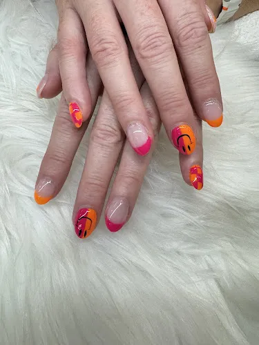 6 - Sakura Nail Spa & Beauty