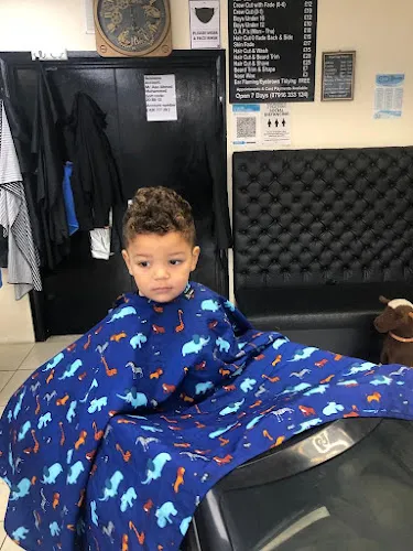 2 - Salfords Barbers💈✂️