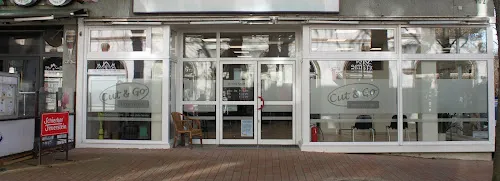 3 - Salon am Kurpark