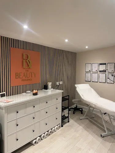 2 - Salon BeYOUtiful