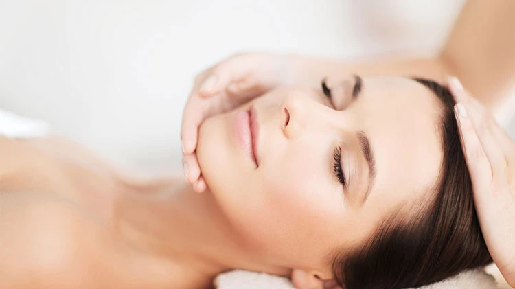 1 - Salon Chic & Chic (Frisör, Fusspflege, Kosmetik, Nägel)