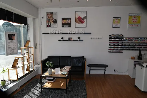 3 - Salon Danjal v/Majid Tartousi