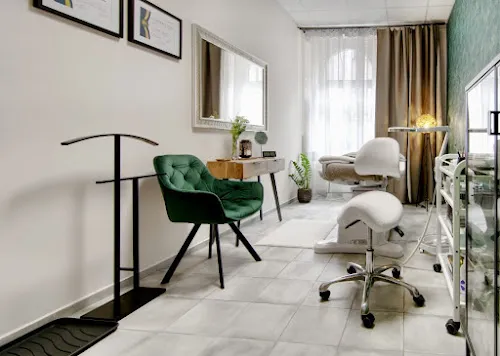 3 - Salon For You Hradec Králové - salon služeb