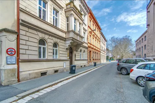 6 - Salon For You Hradec Králové - salon služeb