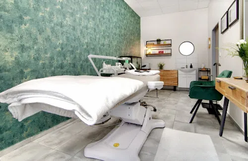 5 - Salon For You Hradec Králové - salon služeb