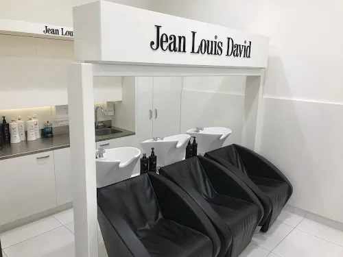 2 - SALON FRYZJERSKI E. PRZEWŁOCKA