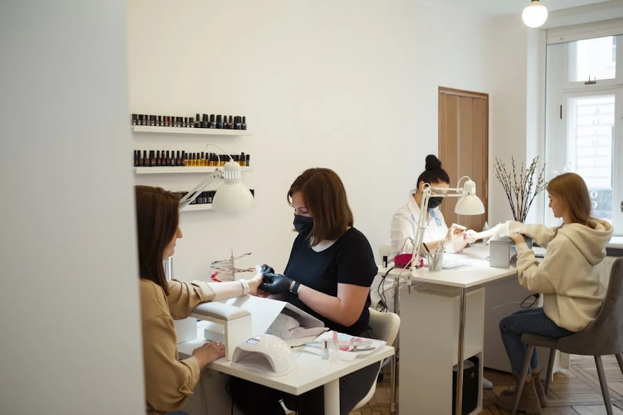 1 - Salon Fryzjerski Mademoiselle