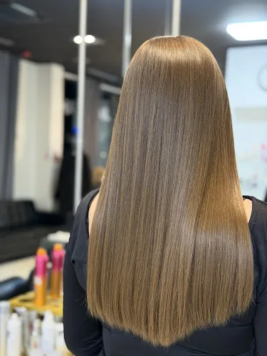 3 - Salon Fryzjerski Mira