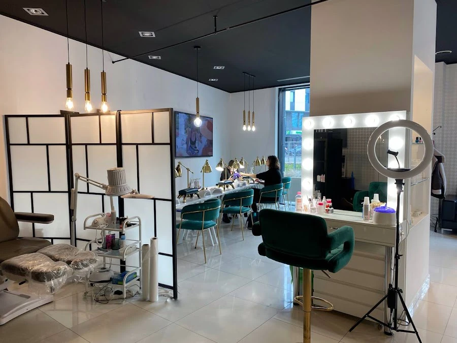 1 - Salon Fryzjerski Mira