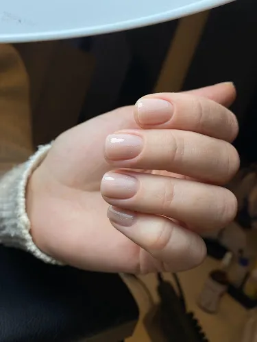 2 - Salon fryzjersko - kosmetyczny