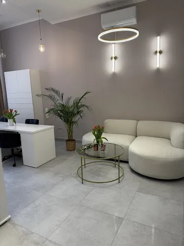 1 - Salon fryzjersko - kosmetyczny MEOWI