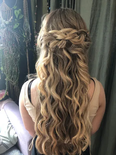 3 - Salon Haarscharf