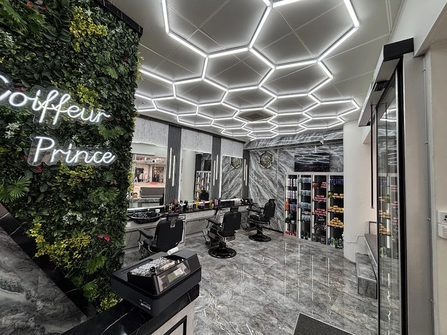 1 - Salon Hintergass