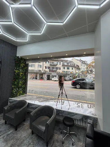 4 - Salon Hintergass