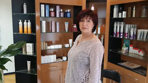 2 - Salon Lörges Friseur, Inhaberin Martina Hartmann