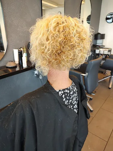 2 - Salon Létot ApS