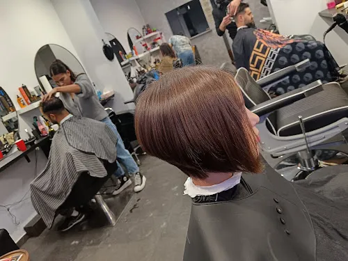 2 - Salon Schönheits-Fenn