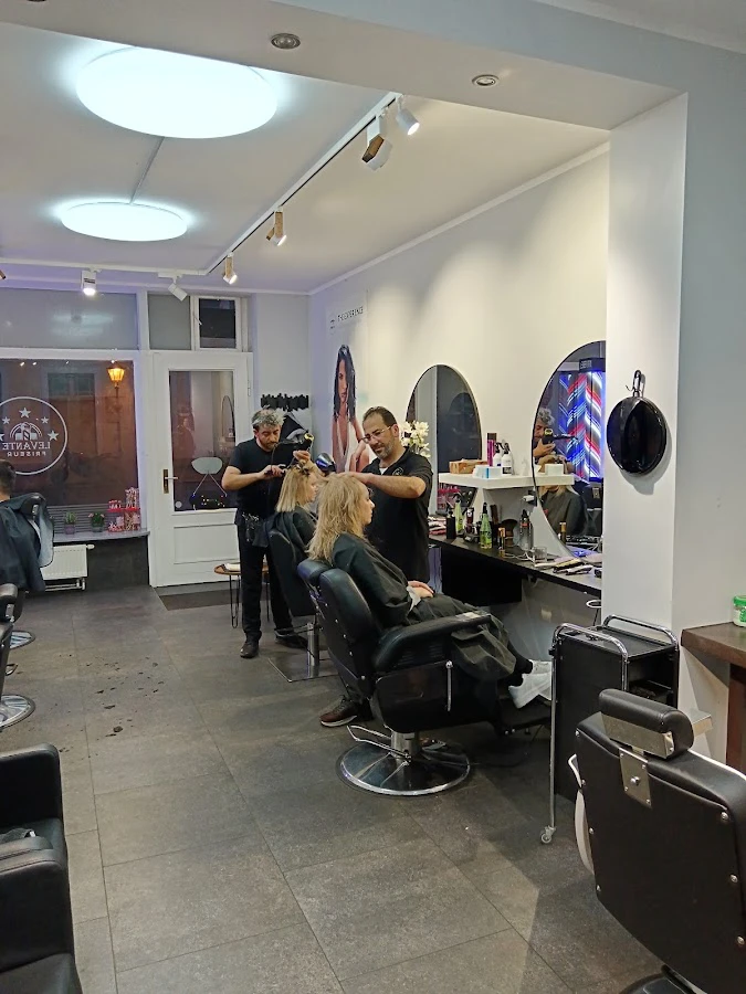 1 - Salon Schönheits-Fenn