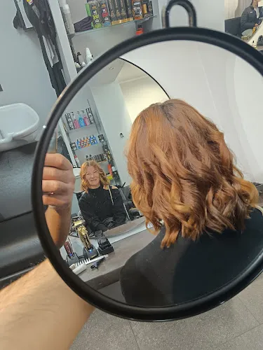 3 - Salon Schönheits-Fenn