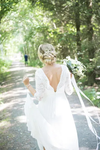 2 - Salong Huvudsaken