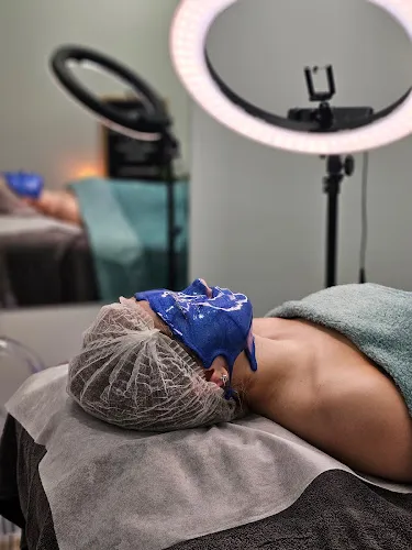 1 - Salt Hair and Beauty Design