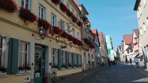 8 - Saman’S Barbershop