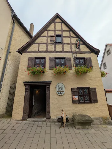 4 - Saman’S Barbershop