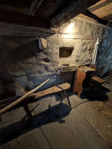 5 - Saman’S Barbershop