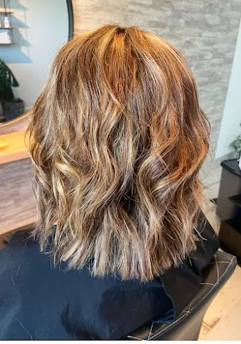 4 - Samantha Coiffure