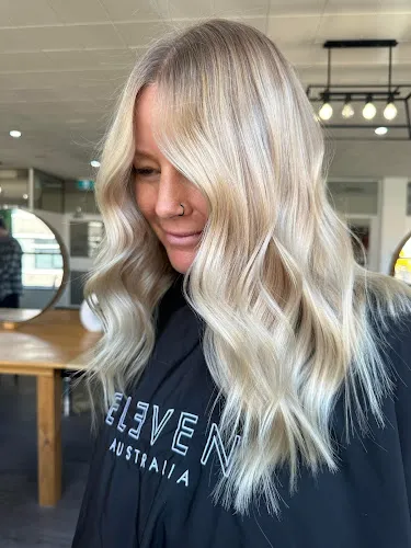 7 - Samira’s Salon