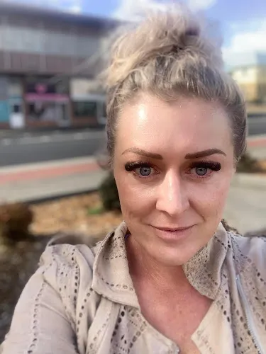 4 - Sammy’s Beauty