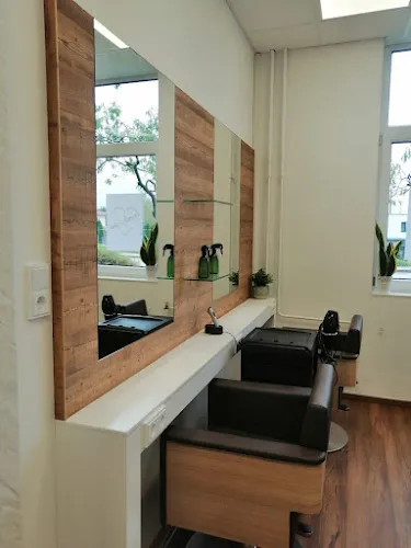 4 - SANDBERGERs Haarstudio