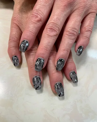 8 - S&H Beauty Nails
