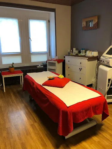 6 - Sandra Chermont Maquillage Permanent Lausanne