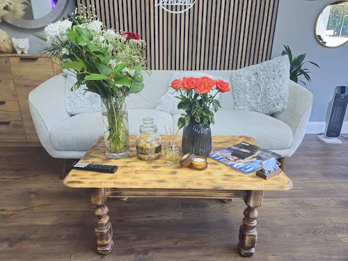 8 - Sapphir Hair Design