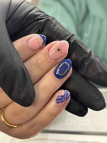 4 - Sapphire Nail & Spa