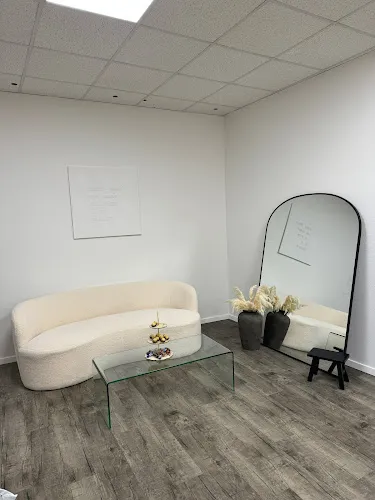 4 - Savoirkosmetik & Academy Dauerhafte Haarentfernung Nur für Frauen