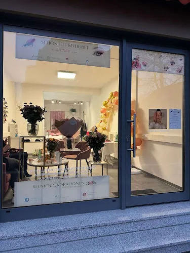 5 - Schönheit bei Lilibet & Blumendekoration Bozorina