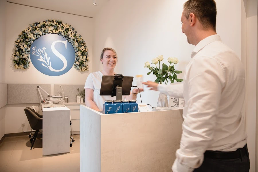 1 - Schönheitsfee Andrea Pittler